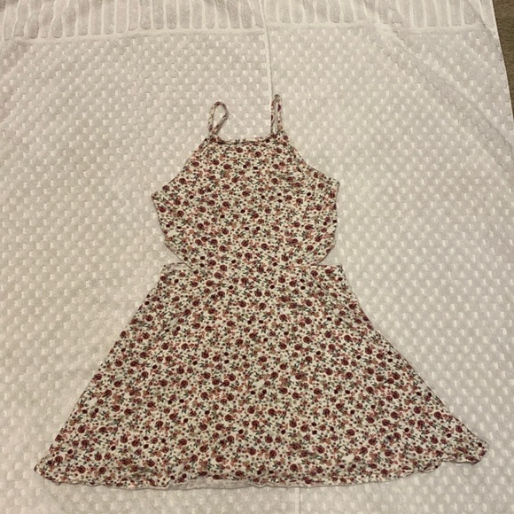 Floral mini dress with cutouts - Picture 1 of 2